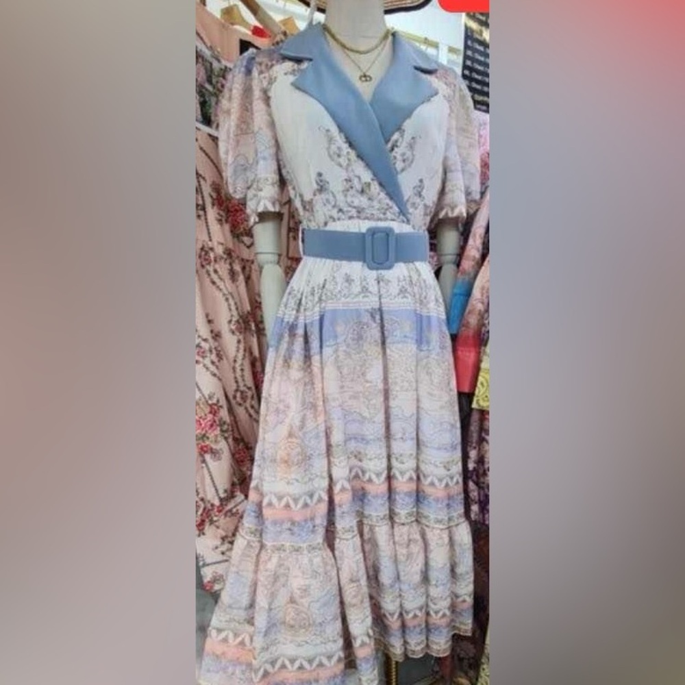 Beautiful High quality dress size medium runs small